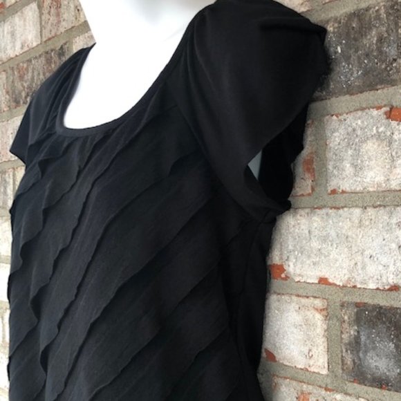 AB STUDIO DIAGONAL TIERED RUFFLED BLACK TOP - Picture 5 of 15